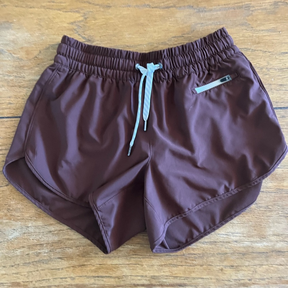 Vuori Clementine Women’s Shorts Maroon size XS